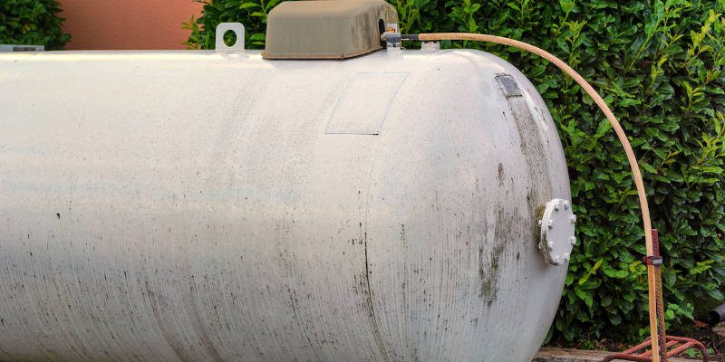 How to Avoid Handling Propane Tank Maintenance Yourself
